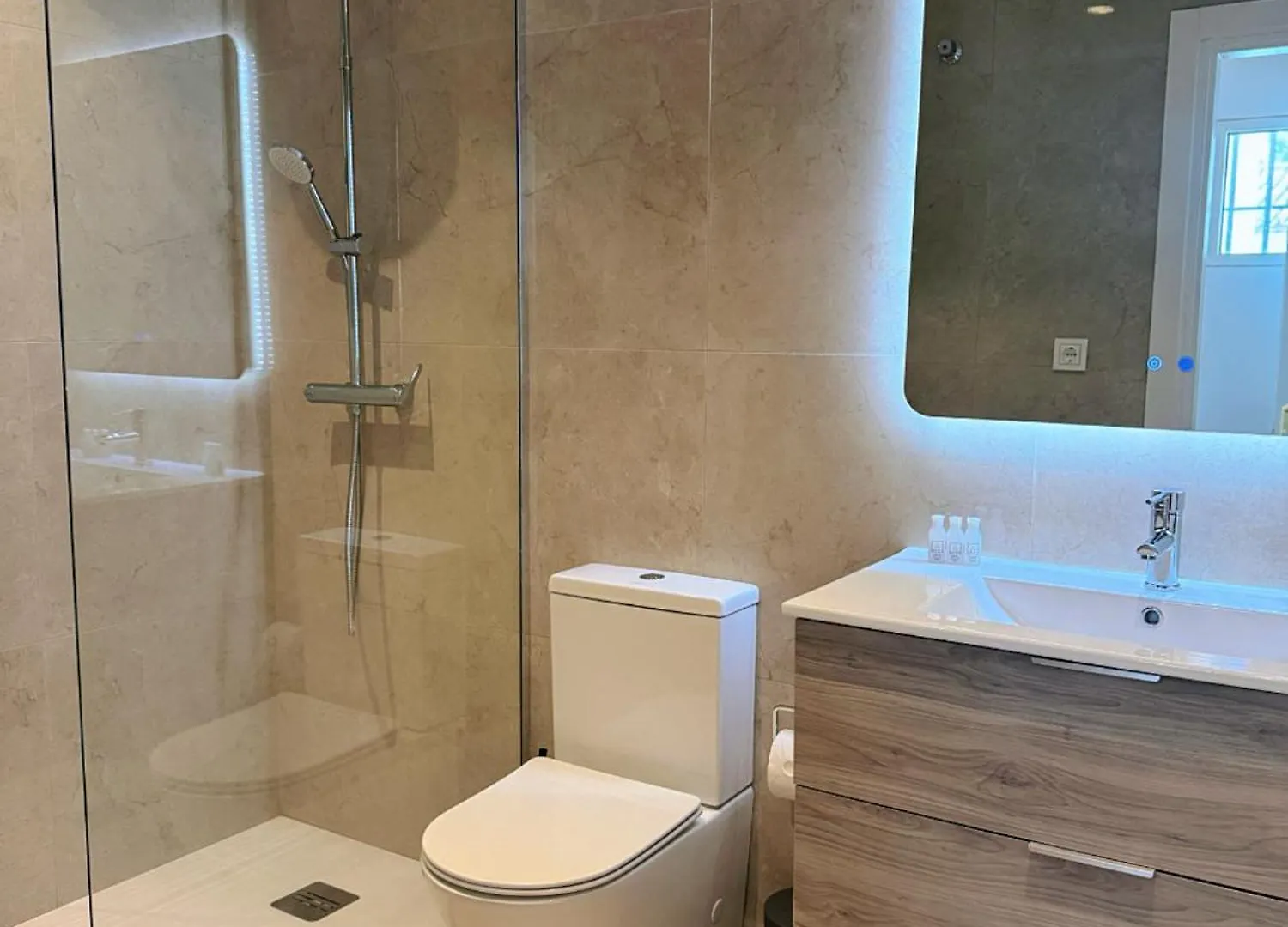 2 Bed Apartment In Benavista Estepona Spanien